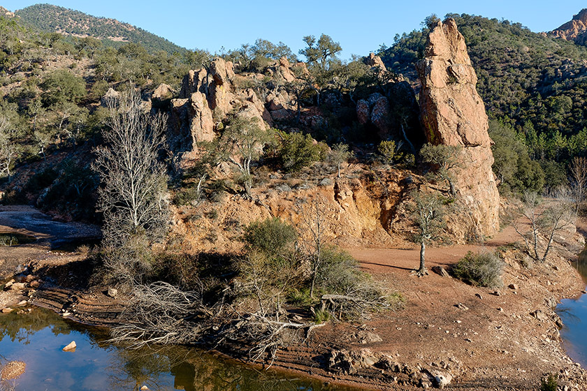 At the norhern end of the lake