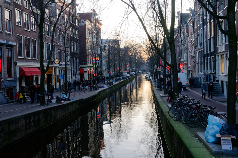 ...'Oudezijds Achterburgwal'