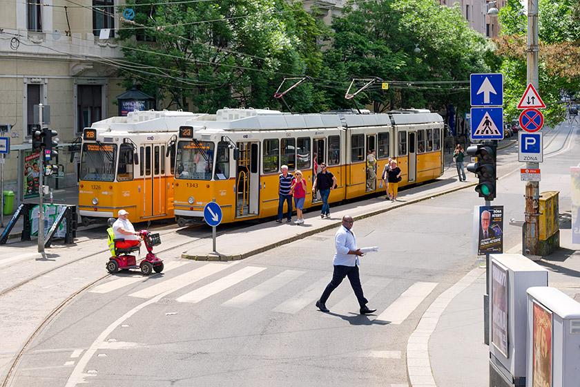 J&aacute;szai Mari Square
