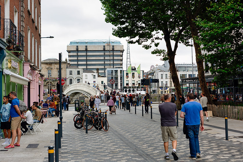 Back on the north side of the Ha'penny Bridge
