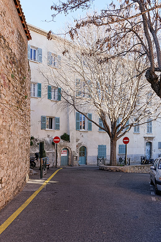 'Rue Barbacane'