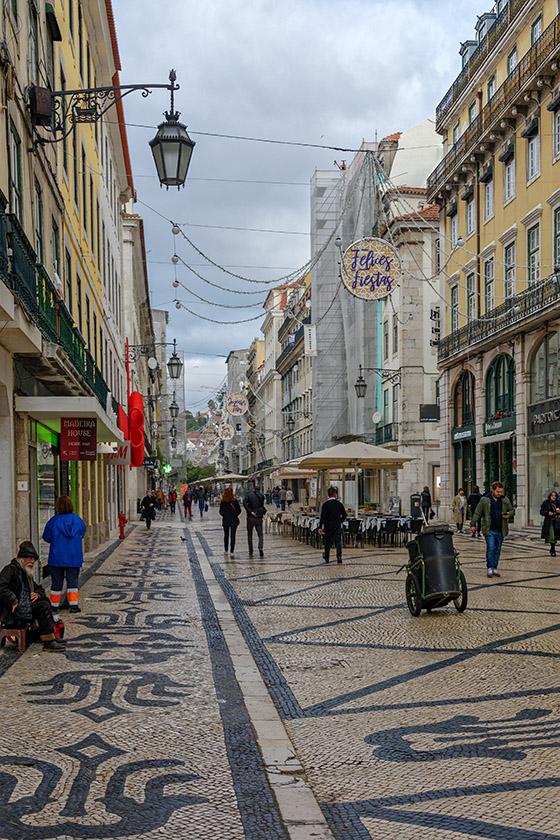 Back on the Rua Augusta